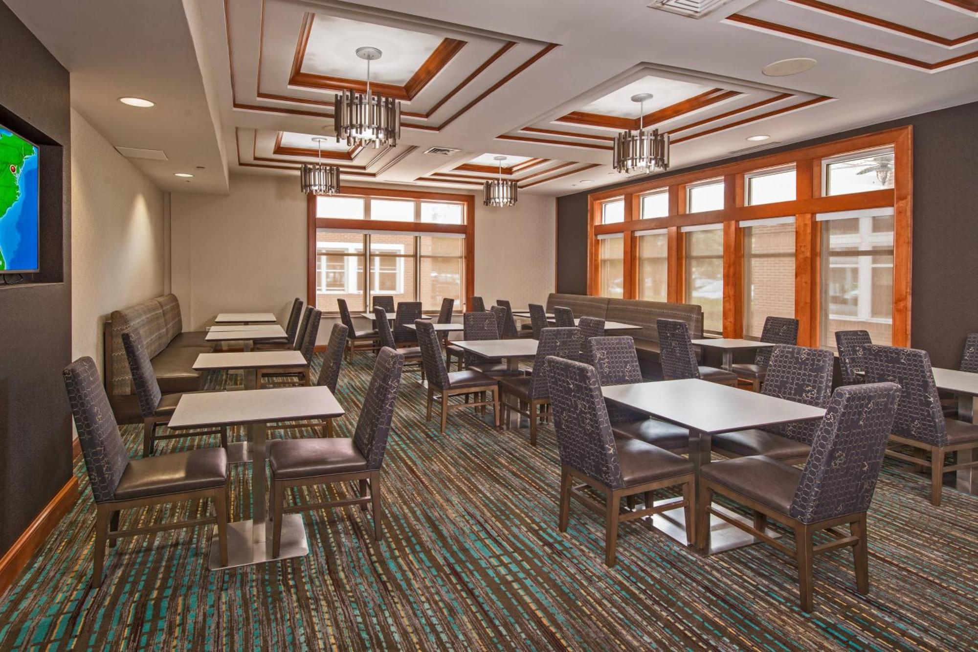 Residence Inn By Marriott Chesapeake Greenbrier Exterior photo