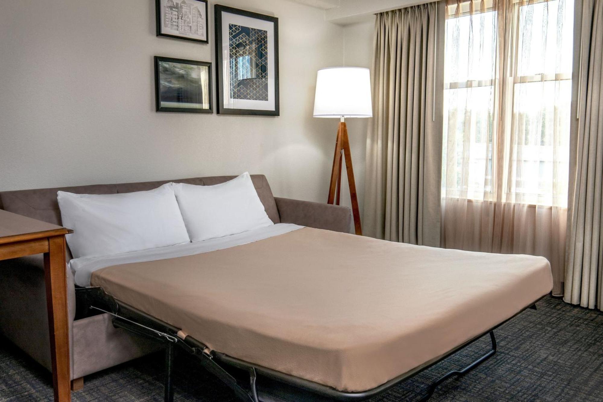 Residence Inn By Marriott Chesapeake Greenbrier Exterior photo