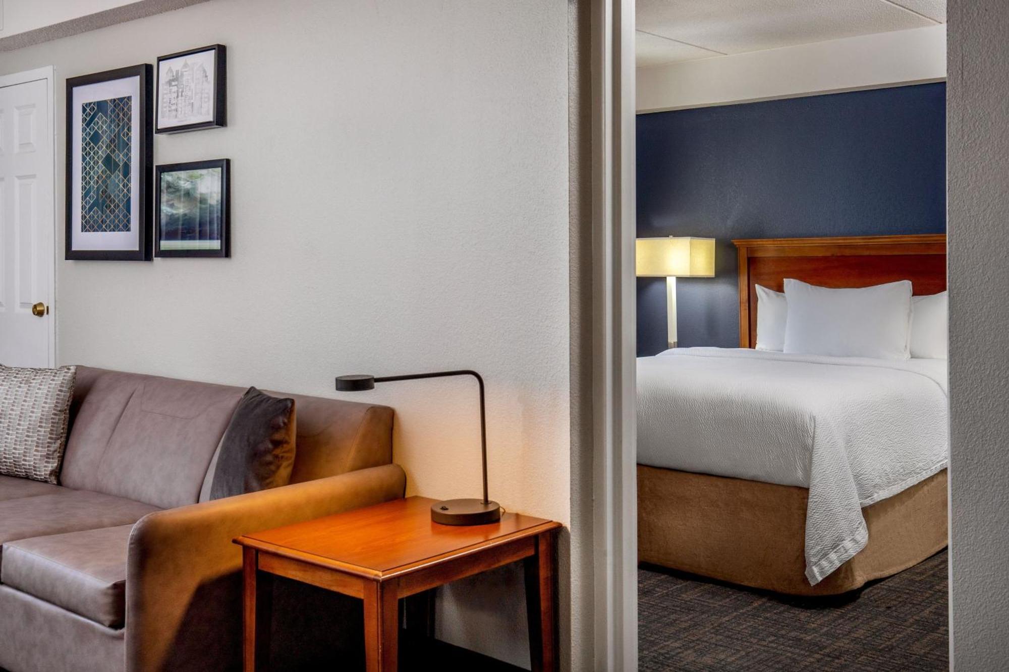 Residence Inn By Marriott Chesapeake Greenbrier Exterior photo